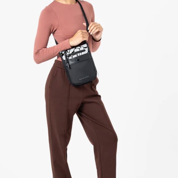 NWT Sherpani Prima AT Anti Theft Crossbody - Picture 2 of 12